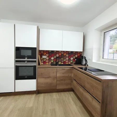 City House - Up To 8 Persons
