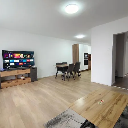 City House - Up To 8 Persons Apartment *